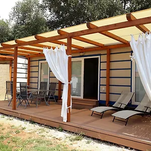 Grand Veles Camp Üdülőpark