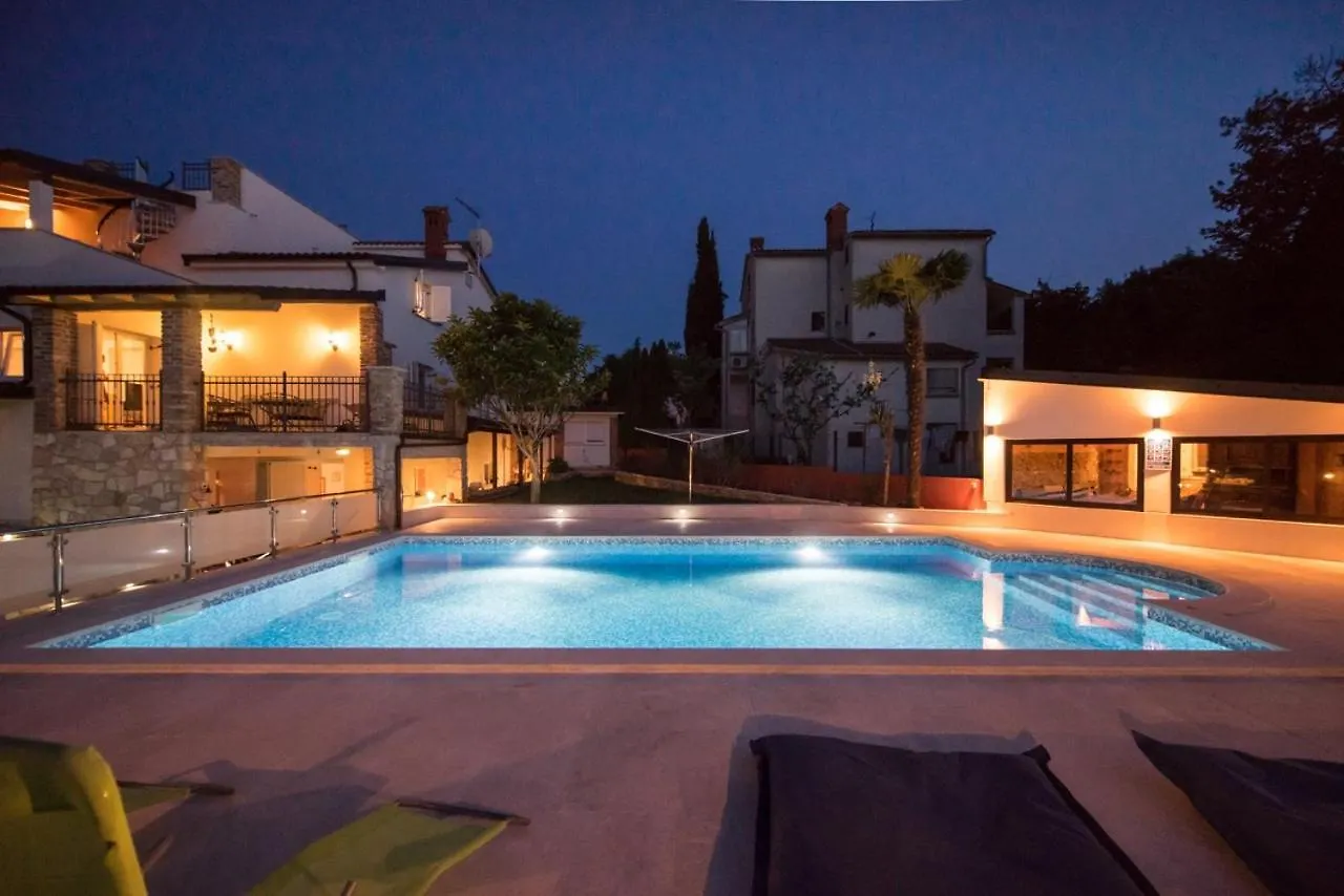 Istrian Tavern Next To The Pool Banjole Holiday home